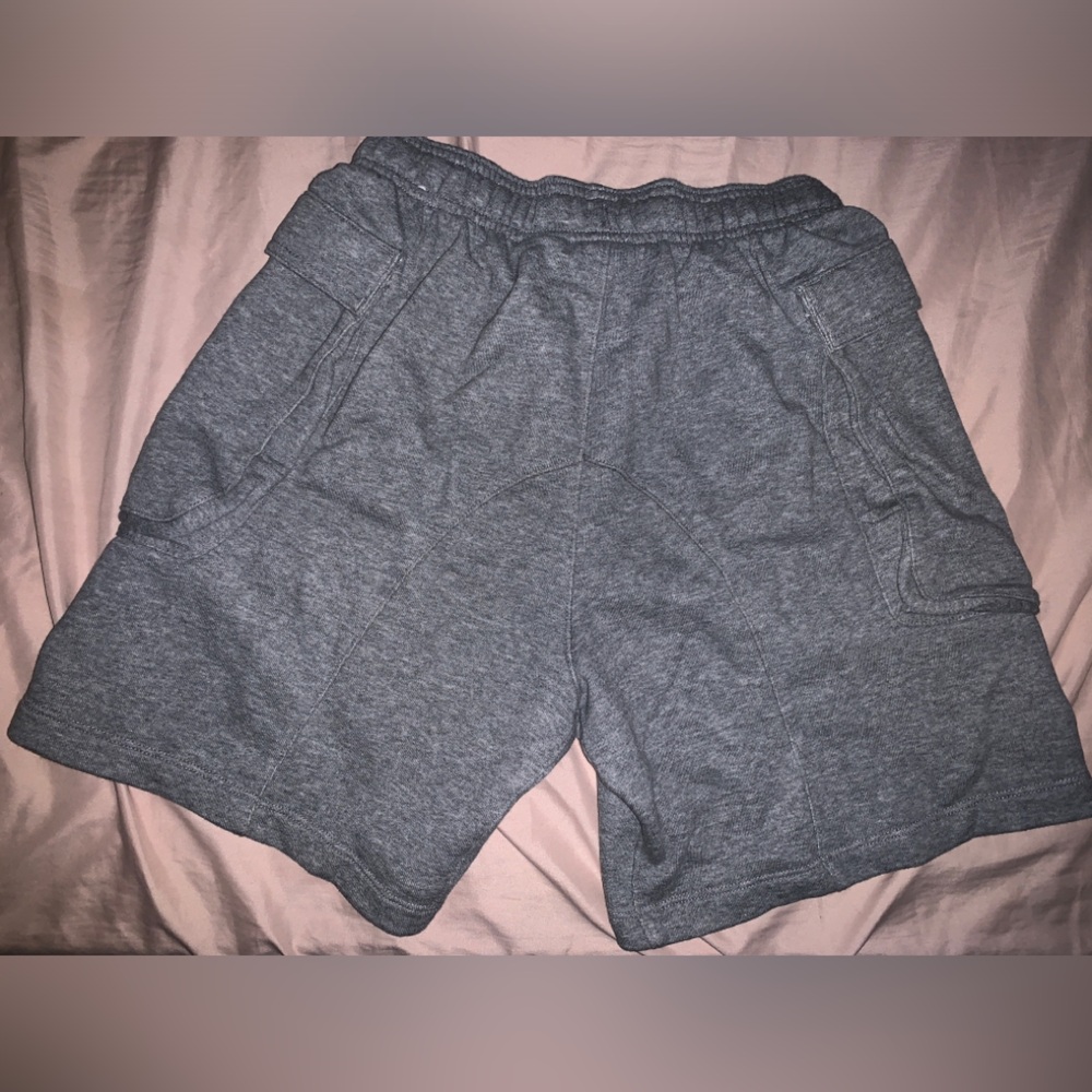 (2) Boys Nike Shorts - Picture 4 of 4